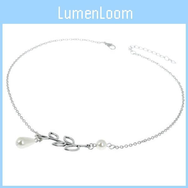 Elegant Pearl Drop Leaf Necklace In Alloy For Fashionable Women And Trendy Styles