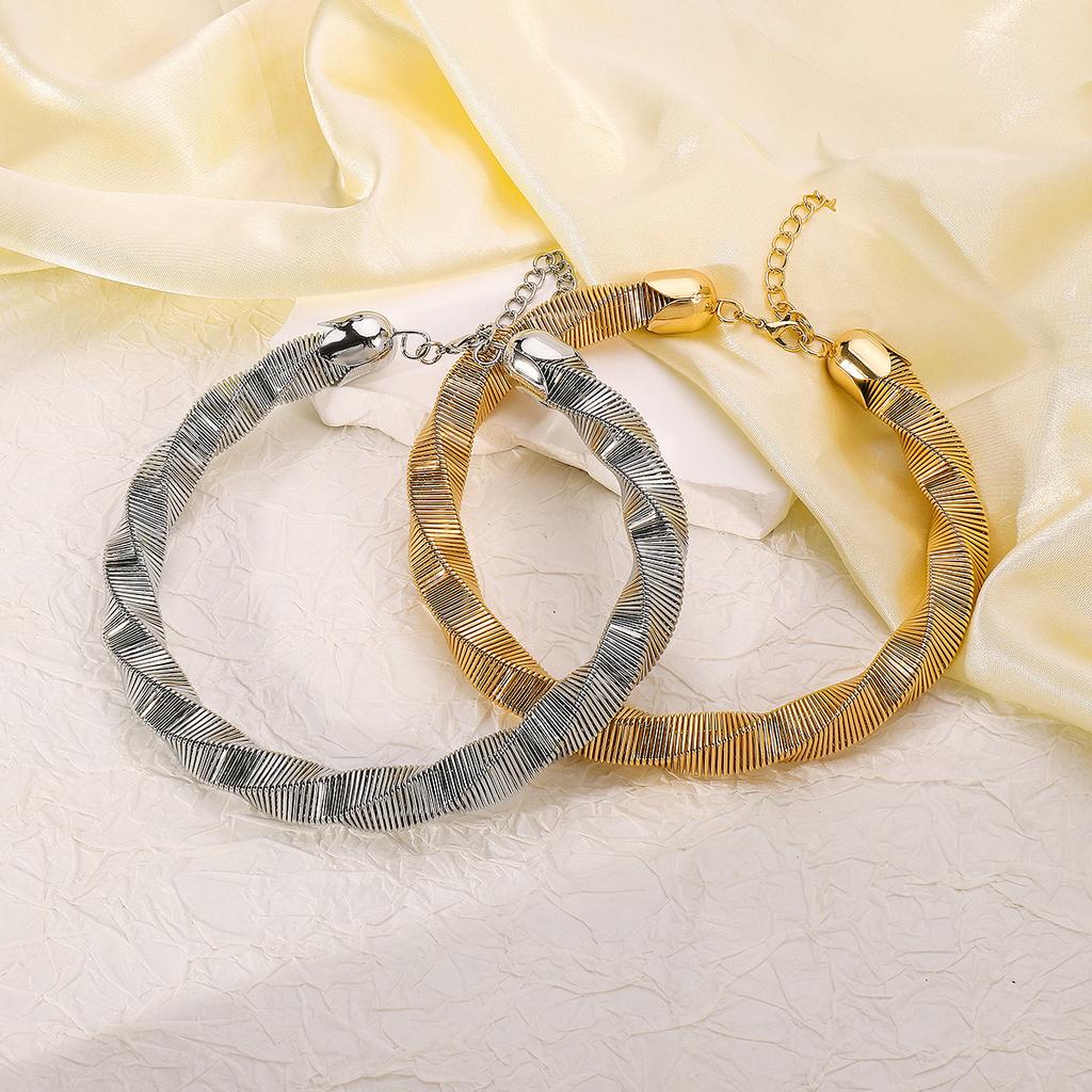 Tooxika Exaggerated Temperament Geometric Twist Necklace Fashionable Design Sense High Cold Wave Sense Collarbone Necklace