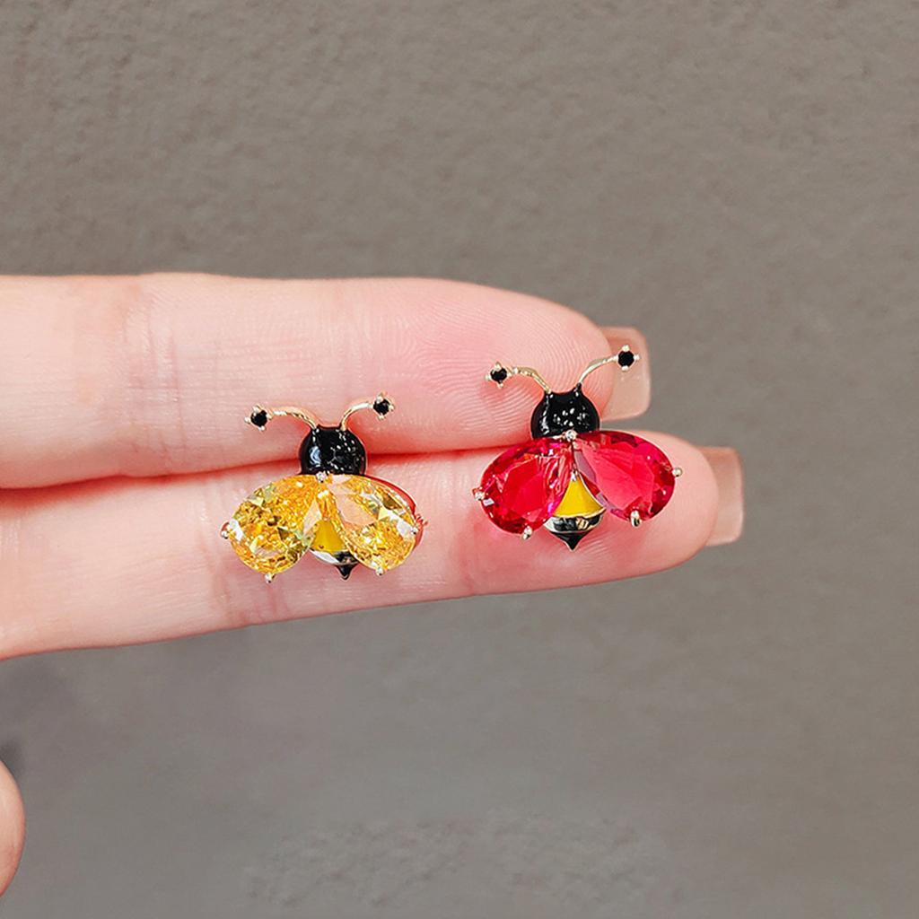 Brooch Girl  Cute Crystal Bee Chest Flower Pin Suit   Neck Needle Accessory