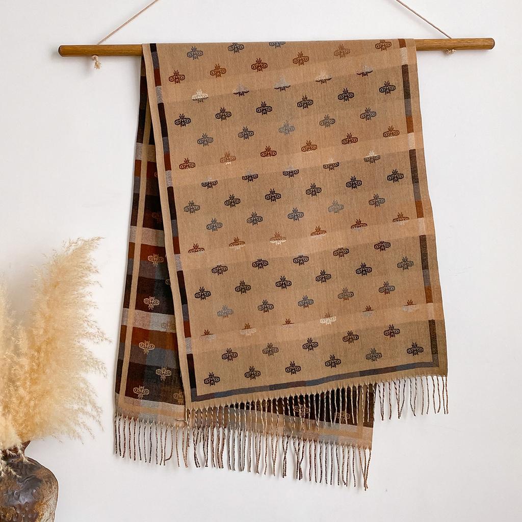 Kleiner Bienen-Spleißschal Mode Jacquard-Dekoration Imitation Kaschmir Doppelseitiges Temperament Vielseitiger Schal Schal