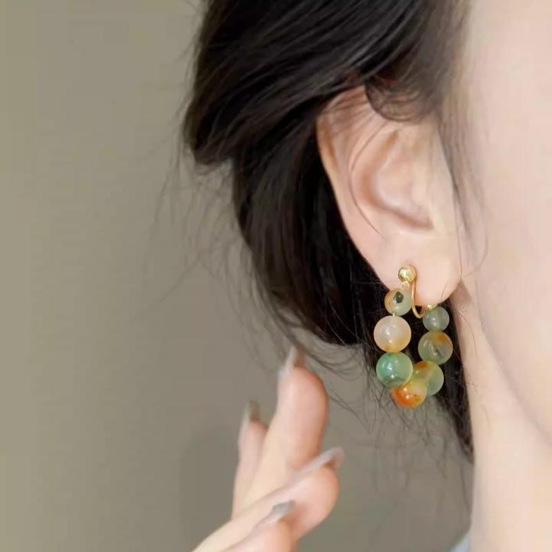 Dunhuang Winter Fresh Green Beaded Vintage Natural Stone Mosquito Coil Clip-On Earrings for Women Without Pierced Ears