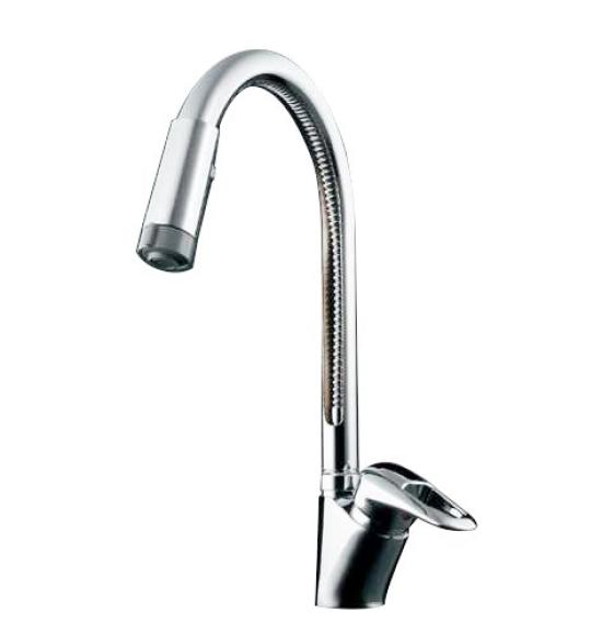 

KAKUDAI Однорычажный смеситель с душем 117-120