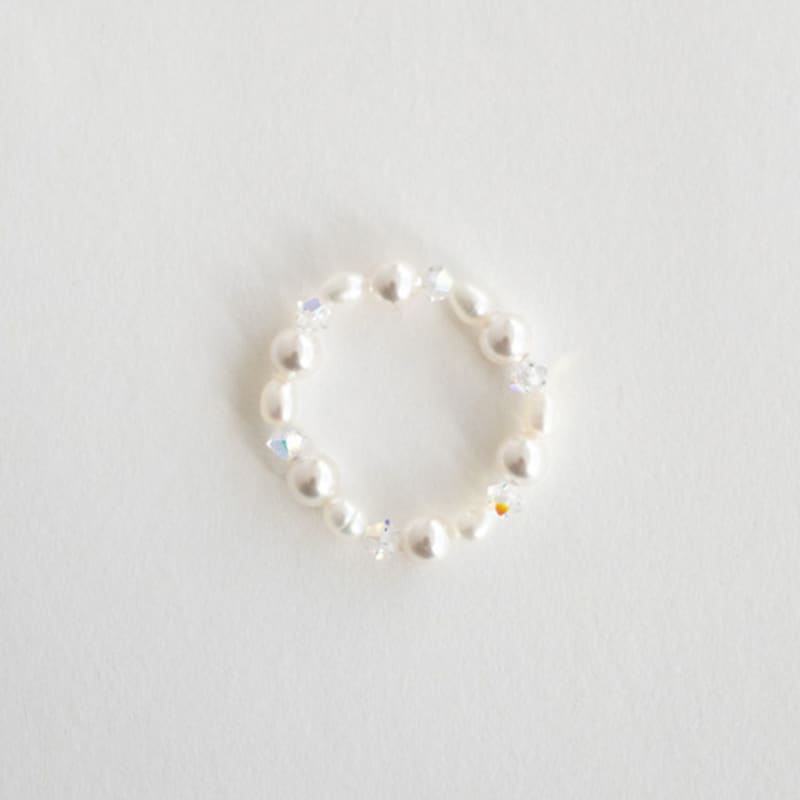MERRYMOTIVE Holy crystal and pearl ring