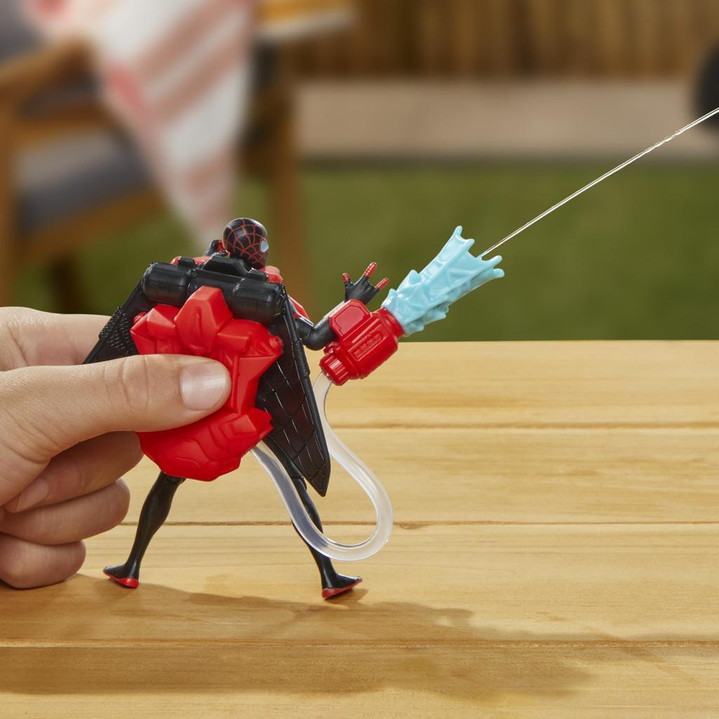 Hasbro Marvel Epic Hero Series Web Splashers Miles Morales Action Figure with Water Gear Ages 4 and Up Authentic Spider-Man 4-inch (10cm) Accessory,