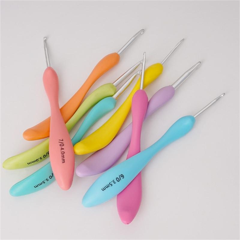 8Pcs Ergonomic Crochet Hook for Beginner Crochet Hobbyist,8 Size Long Handle Crochet Hook Needle 2.5mm-6mm  (4/0-10/0MM)