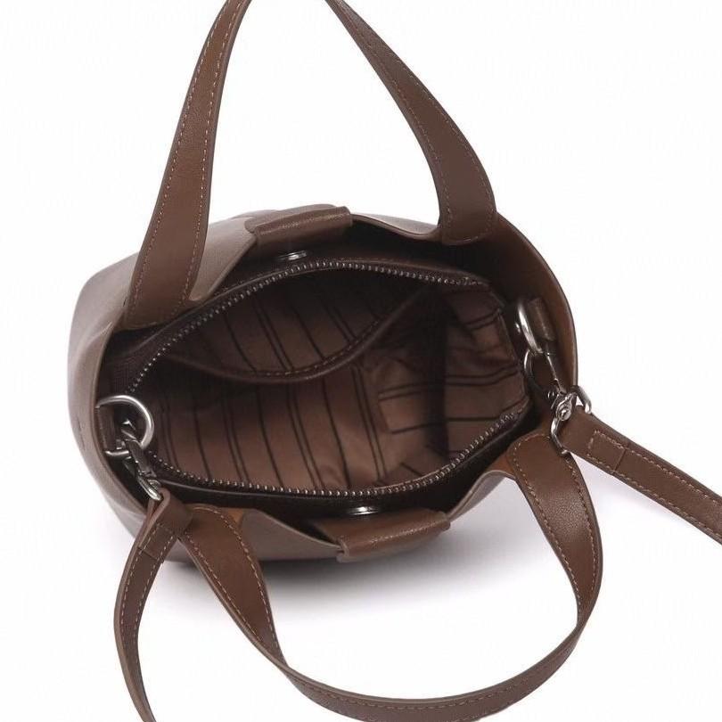 Bags Autumn and Winter New Bucket Bags Vegetable Baskets Women's Bags Genuine Leather Handbags High-end Niche Messenger Bags