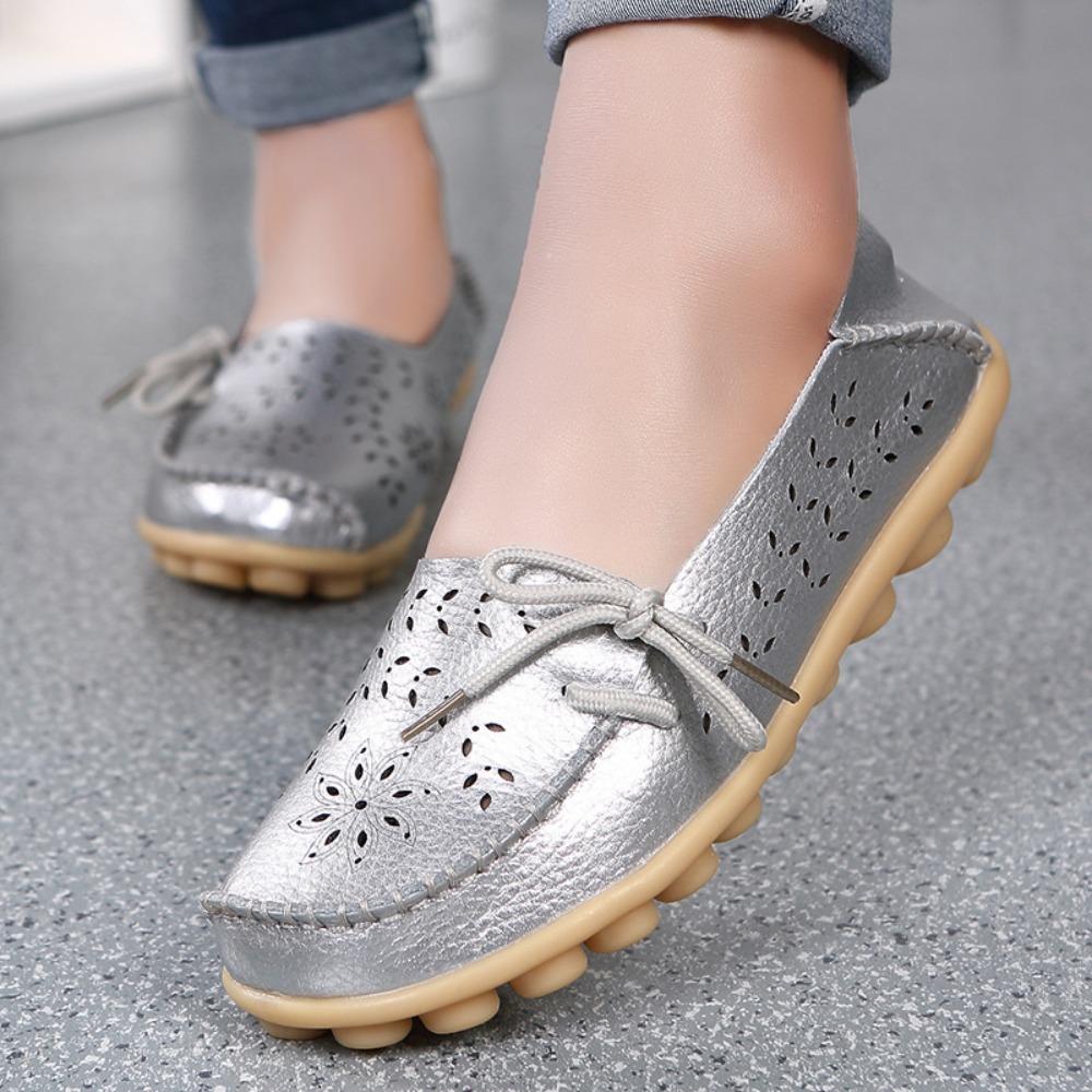Womens Floral Hollow Leather Shoes Retro Elegant Slip On Flat Shoes Breathable Shallow Shoes Elegant Office Ladies Footwear