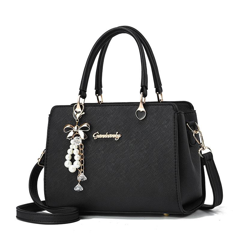 New Versatile Niche Women's Summer Handbag Fashiable Small Bucket Bag Crossbody Bag Soft Quality Bags