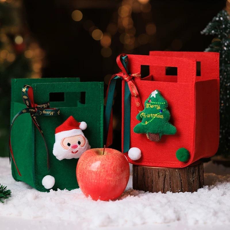 Christmas Felt Gift Bags, Santa Tree Patterned Handheld Bags, Festive Xmas Candy Cookie Treat Bags for Party Favors Decor