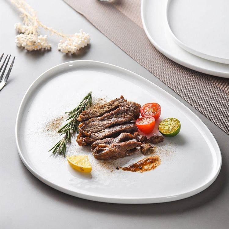 Light Luxury Japanese Ceramic Triangle Plate - Elegant Western-Style Dinnerware for Home or Commercial Use