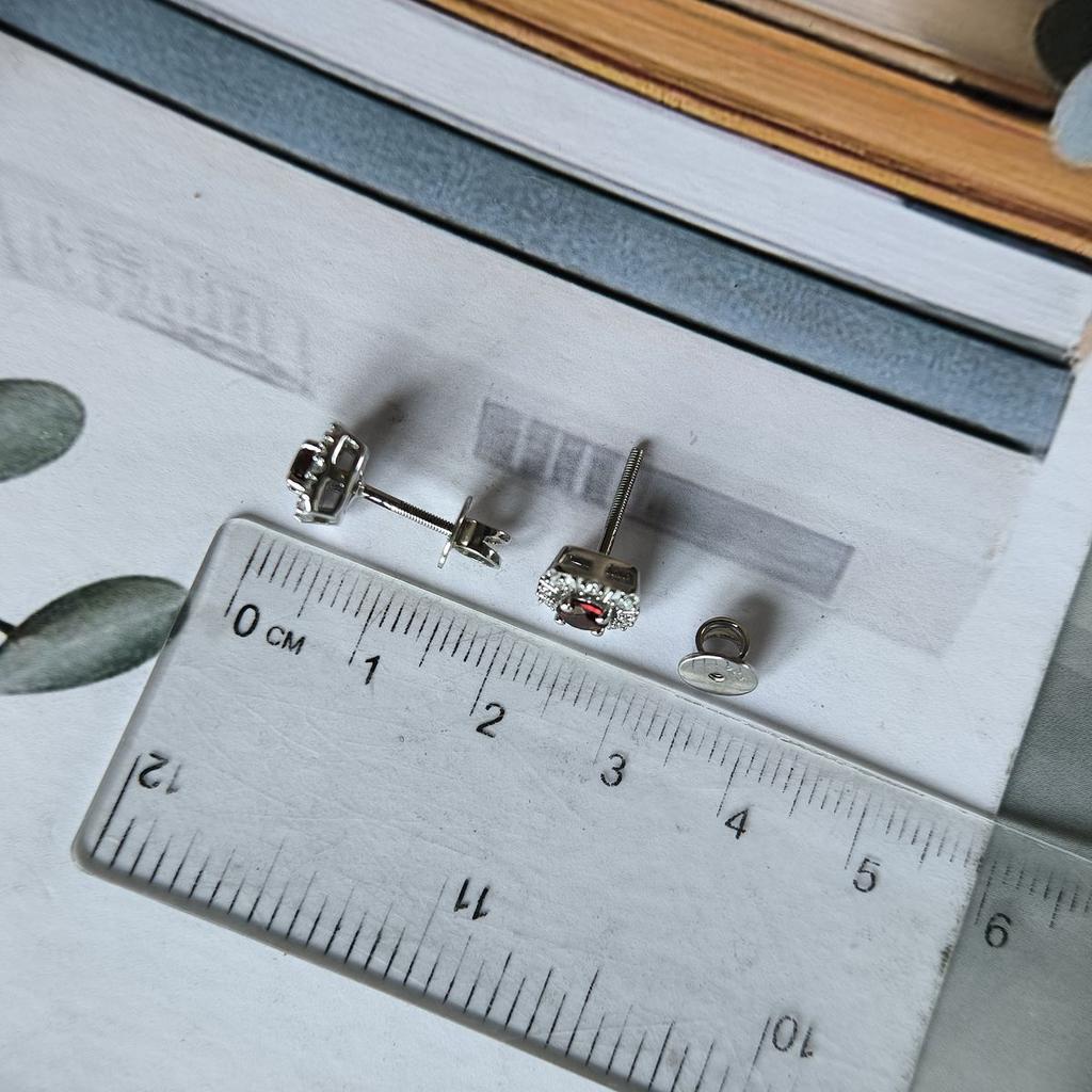 Серебряные серьги с натуральным гранатом 0.845ct, фианитами (2191391)