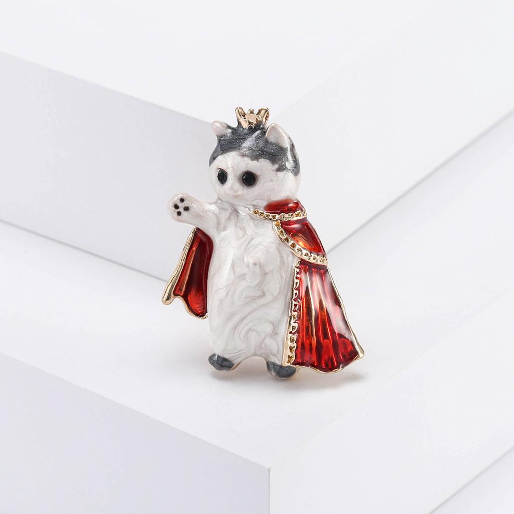 Creative Fashion Enamel Oil Dripping Crown Cloak Kitten Brooch, Alloy Animal Pin