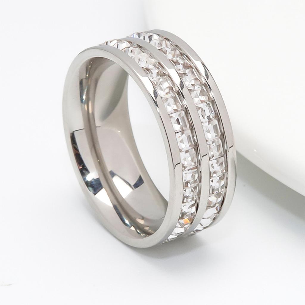 1pc Stainless Steel Women's Ring 8mm Wide Band with Small Square Rhinestones - Modern Elegant Design for Casual Attire & Special Occasions, Versa