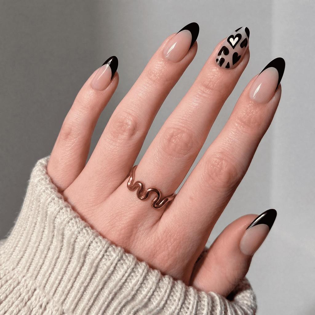 Hochwertige tragbare künstliche Nägel im Mandel-Nude-French-Stil – mittellange und lange Nagelspitzen