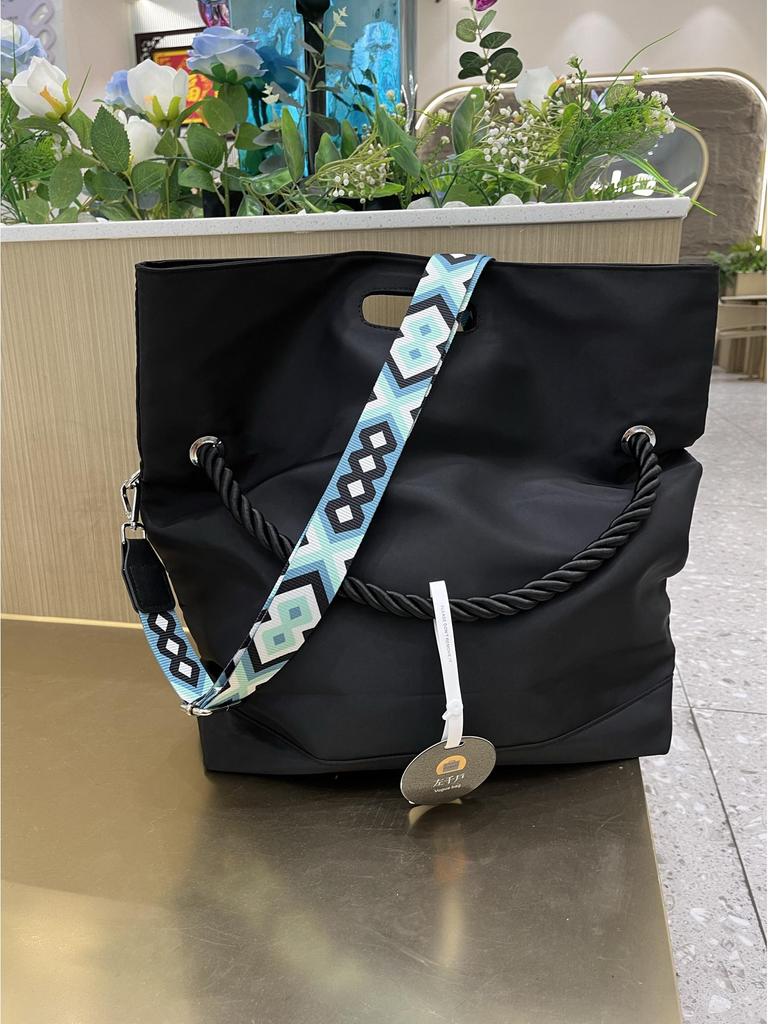 Men's Black High-End Large Capacity Tote & Crossbody Sports Bag