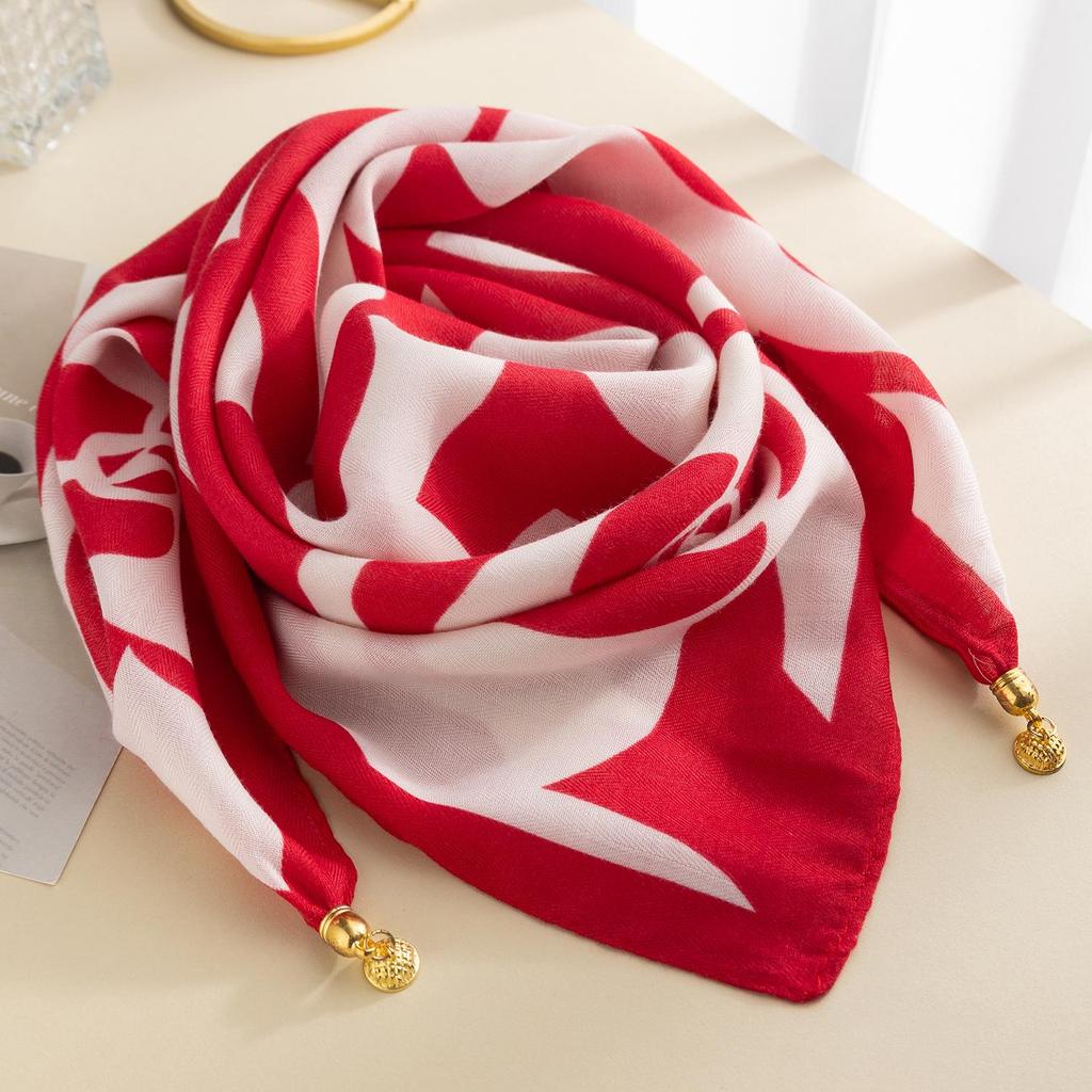 Women's Magnetic Buckle Cotton Scarf - Stylish, Lightweight, Comfortable Neck Protection