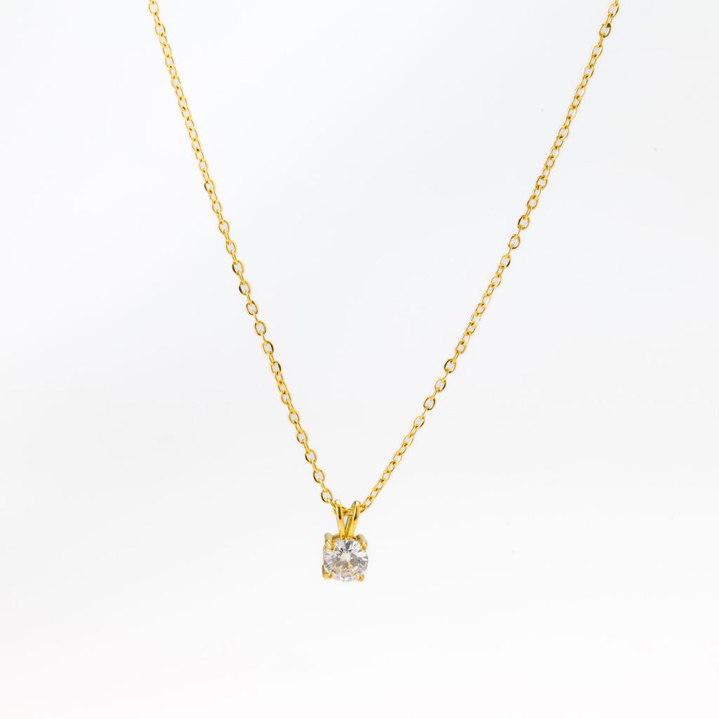 Titanium Steel Single Diamond Pendant Necklace Light Luxury Simple Four-Claw Diamond Collarbone Chain Niche Design Jewelry