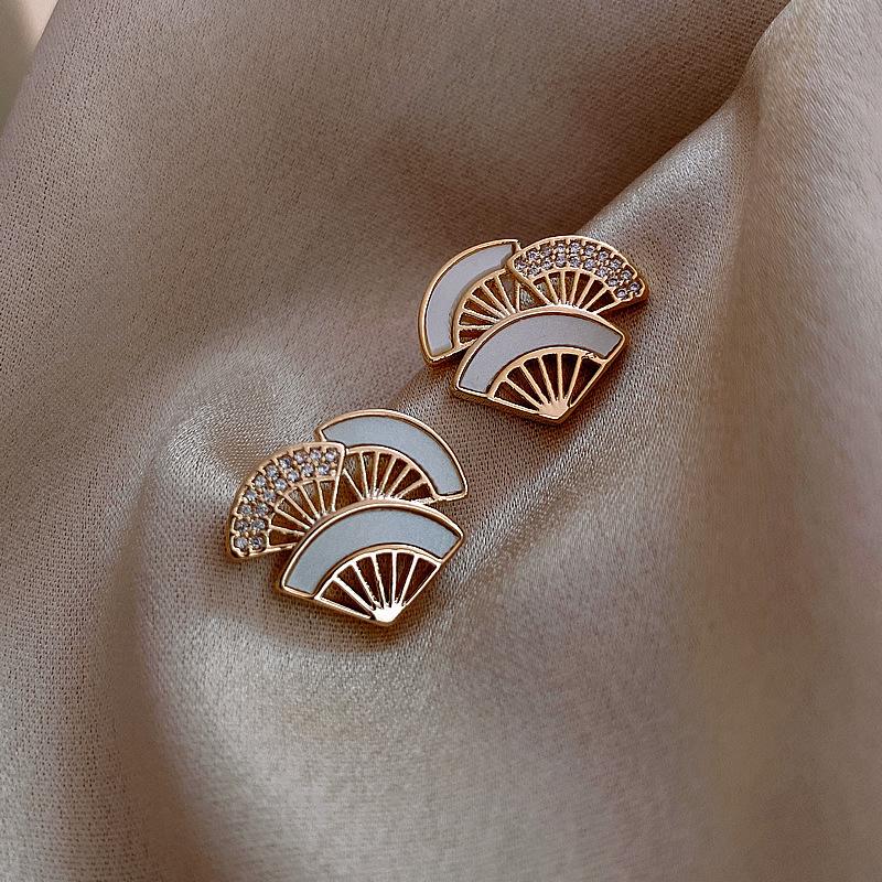Diamond Fan-Shaped Ginkgo Biloba Stud Earrings Temperament Earrings Women'S Fashion Earrings