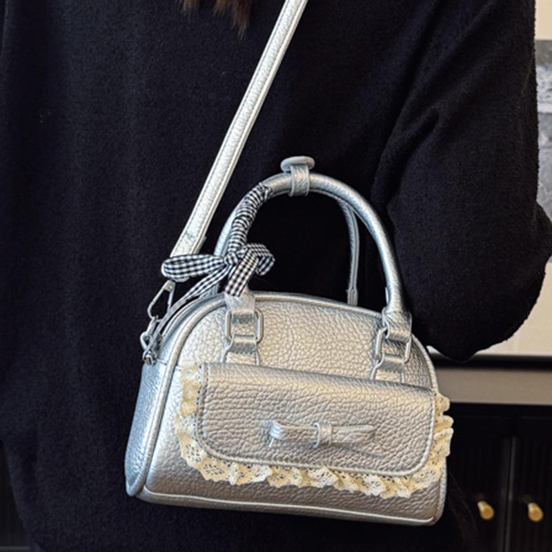 2025 summer new fashion trend women's casual foreign style niche design shell bag texture shoulder messenger bag