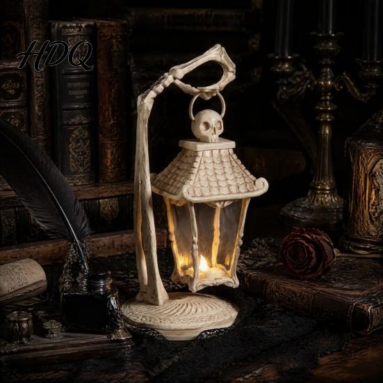 Safe LED Atmosphere Lamp Skeleton Hand Lantern Gothic Bone Table Lamp USB Style Accessory Powered Spooky Decorative Light for Halloween Party Home