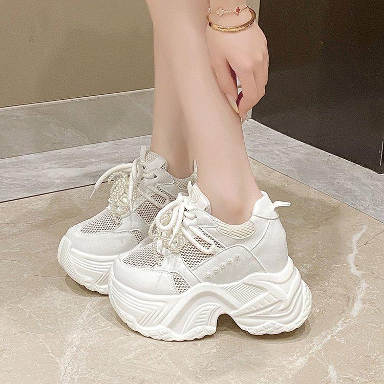 

Thick-soled inner height increase and thinness versatile mesh breathable dad shoes women s 2025 summer new muffin sports and leisure shoes 34 белый