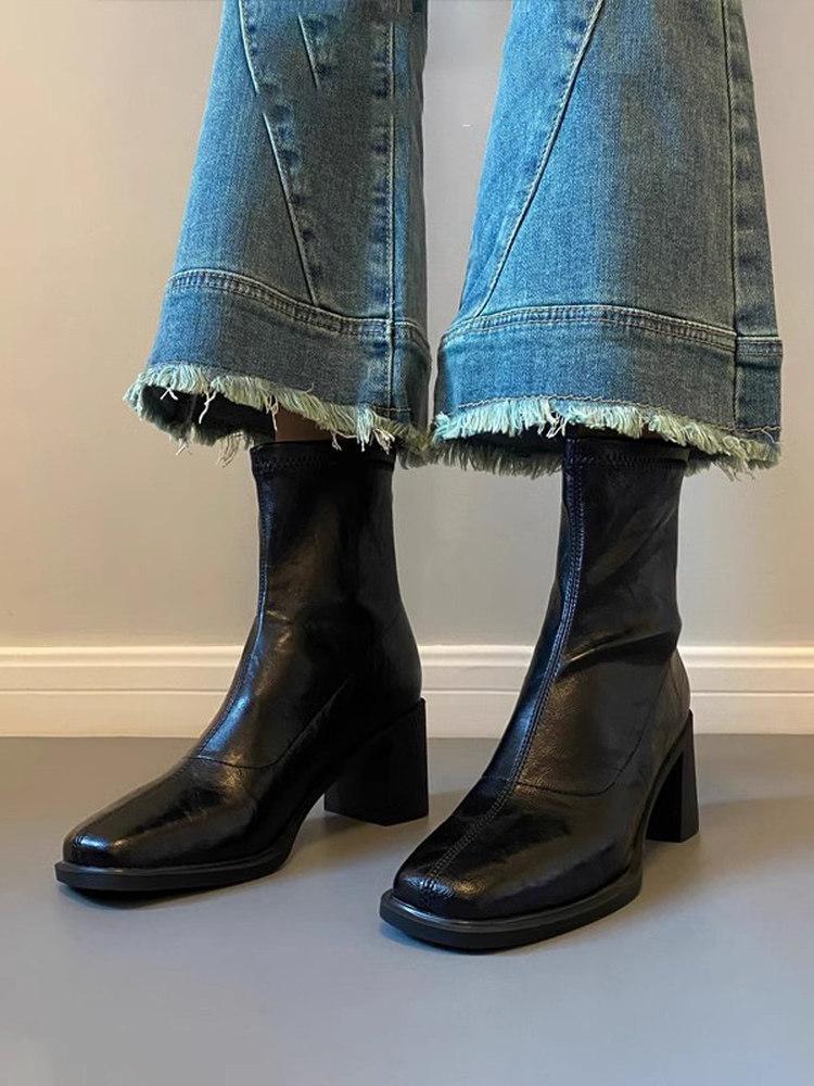 

Leather square head rear zipper Martin boots women s 2025 new spring and autumn retro commuting thick heel thin boots high heel short boots 35