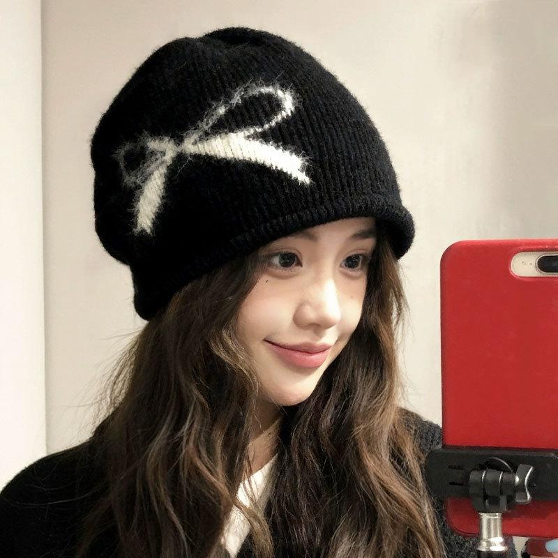 Bow black stack hat women's autumn and winter warm knitted pullover cold hat retro big head circumference showing face small bag head hat
