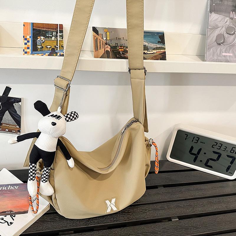 Trendy Brand Messenger Bag Men's 2025 New Japanese Casual Large-capacity Dumpling Bag Female Student Versatile Satchel Shoulder Bag