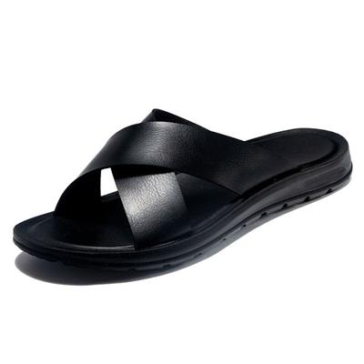 Pantofole in pelle italiana da uomo 2021 Nuove scarpe estive da spiaggia per hotel Infradito da uomo slip on leggere di alta qualità