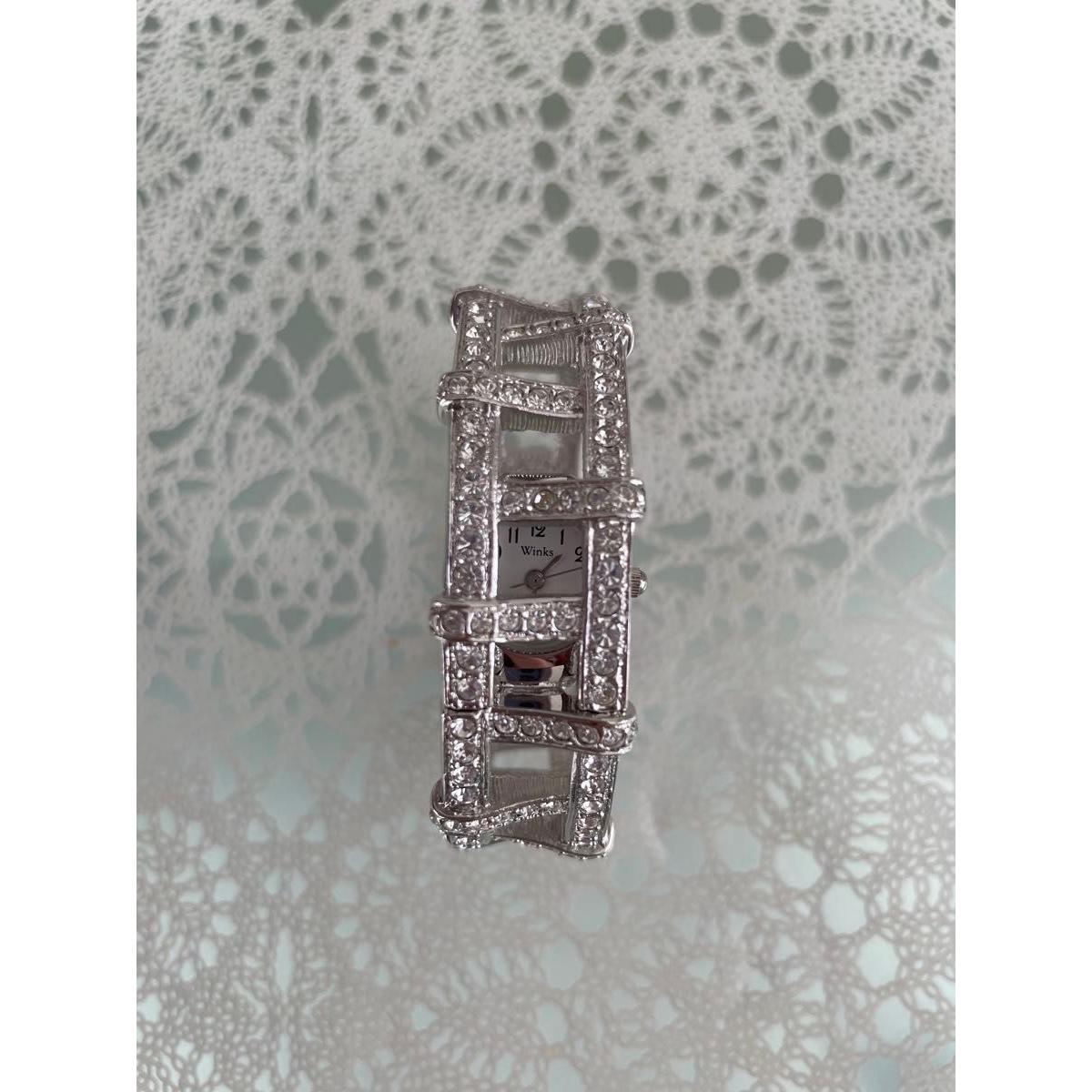 Used Watch Ladies Dress Watch Bracelet Mele Diamond Quartz Good Condition