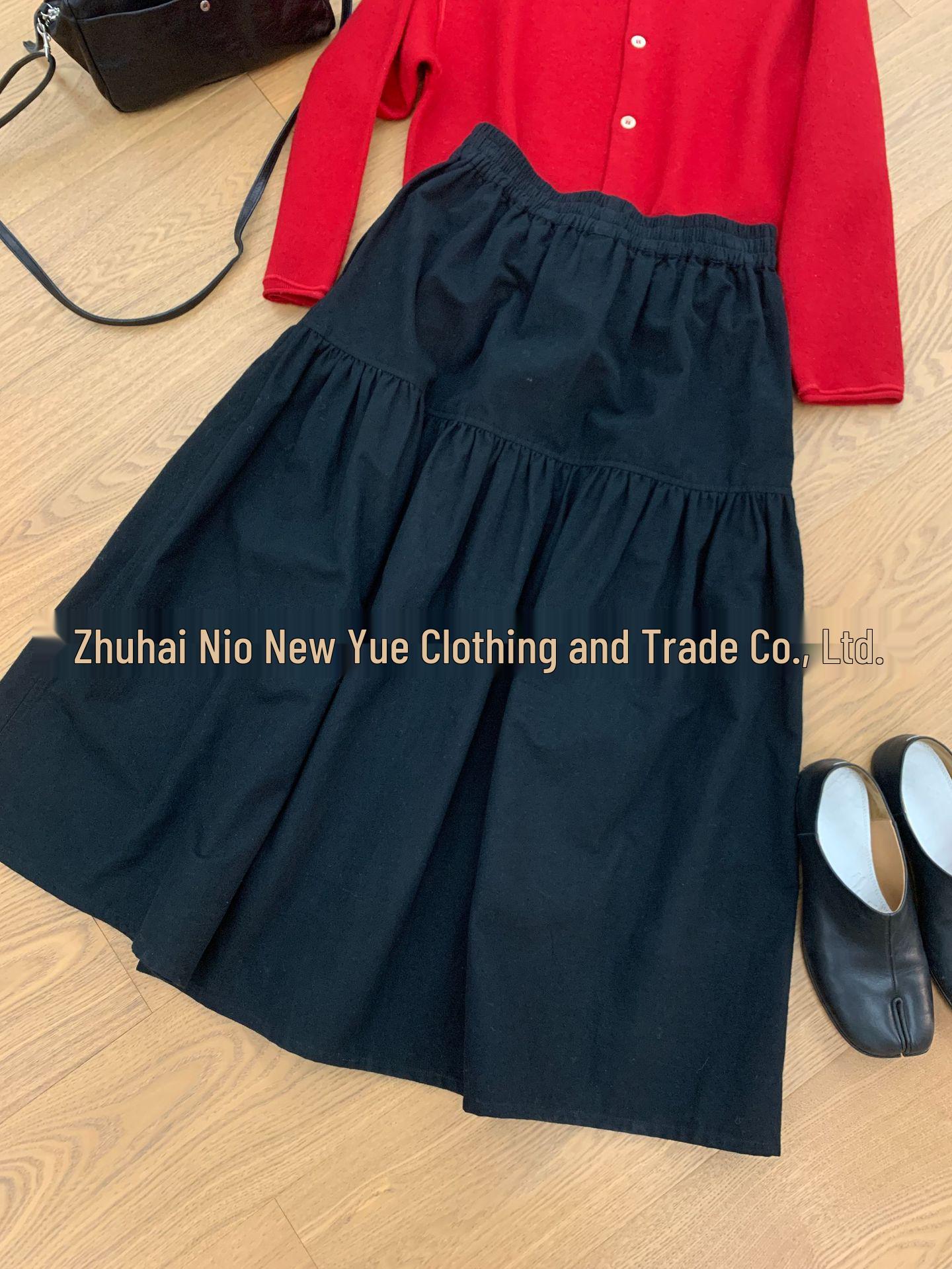 

Classic Black Elastic Waist Cotton Skirt with a Touch of Blue One Size чёрный