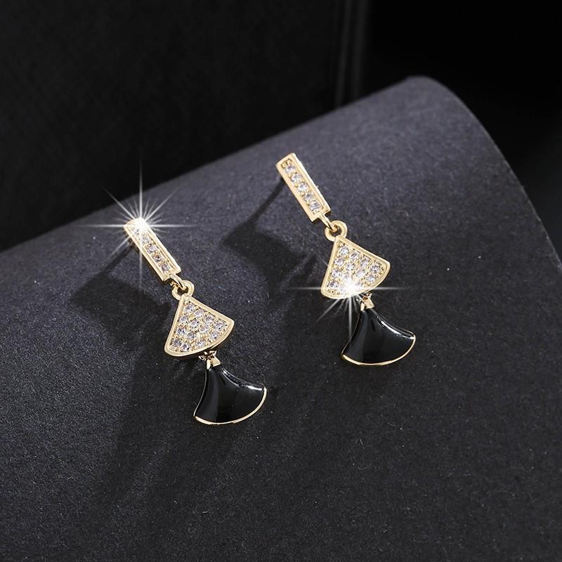 Korean Ginkgo Leaf Double Fan Stud Earrings: Trendy, Versatile & Stylish