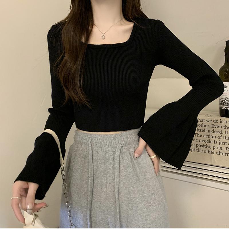 

French Style Elegant Niche Knitted Base Layer Flared Sleeve Top Fashionable Autumn Winter Inner Wear Slim Short Sweater M чорний