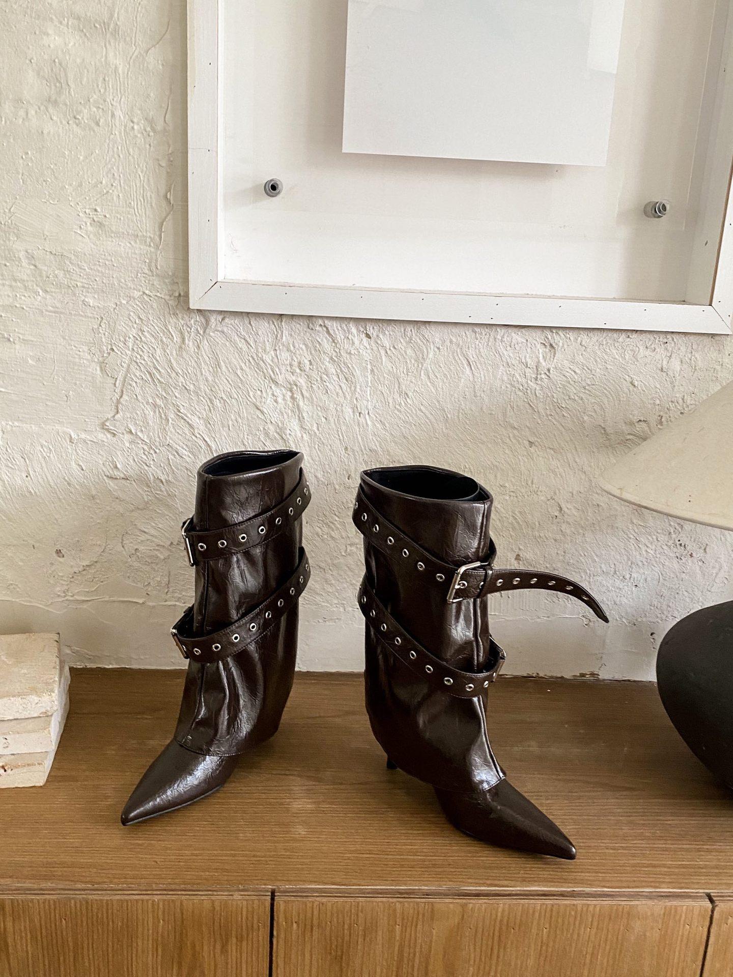 

2025 autumn European and American style rivet belt buckle wide tube pointed high heel boots 39 темно-коричневого