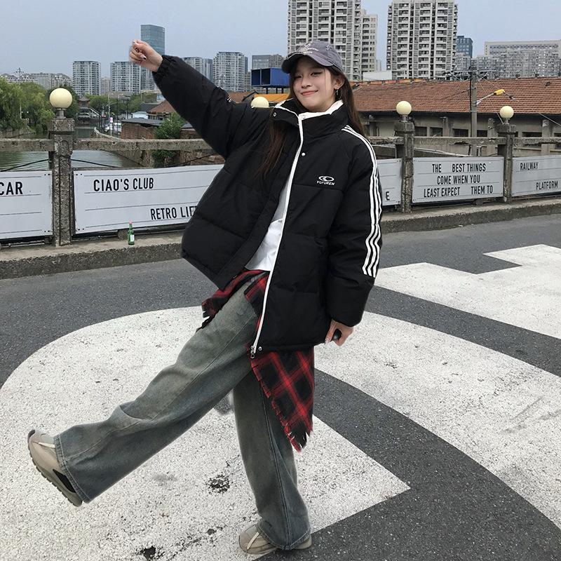 New Contrasting Striped Cotton Jacket for Women Short Thickened Bread Jacket for Winter Student Stand Collar Cotton Jacket