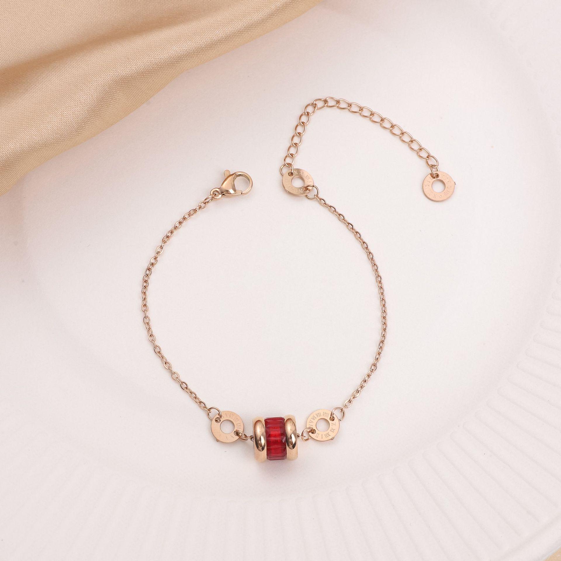 

Элегантный женский браслет из титановой стали - Стильный, Высококлассный дизайн, Легкая роскошь, Универсальный модный аксессуар