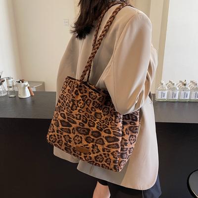 Autumn and Winter New Suede Leopard Print Shoulder Bag Fashionable and Casual Large-capacity Shoulder Bag Women's Commuter Portable Tote Bag
