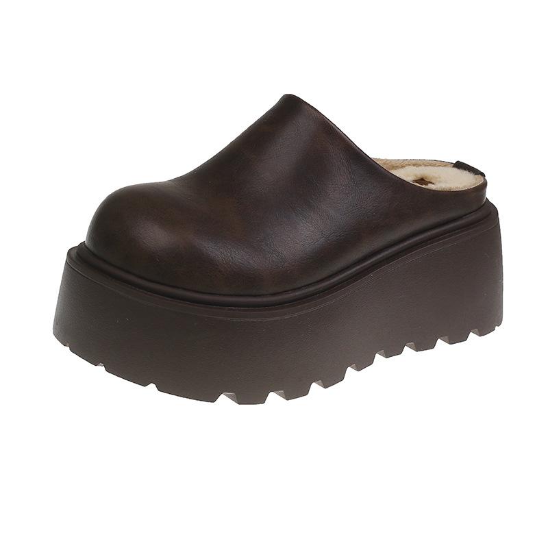 Pantoufles en laine pour femmes à la mode 2024, nouvelles bottes de neige basses en laine à plateforme chaude, pantoufles pour femmes, bottes antidérapantes d'extérieur, chaussures pour femmes