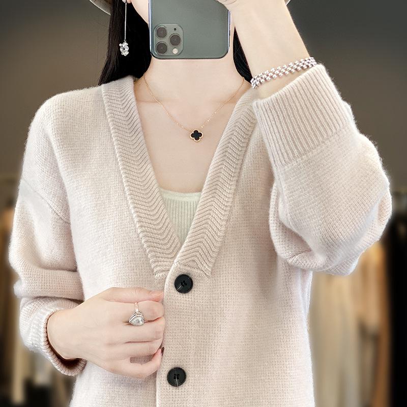 Casual V-neck Thick Wool Sweater Coat - New Autumn/Winter Long-Sleeve Cardigan for Women