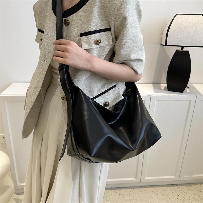 Schicke Stadttasche aus PU-Leder mit Crossbody-Riemen für Damen, Neuankunft 2023, in einfarbigen Farben