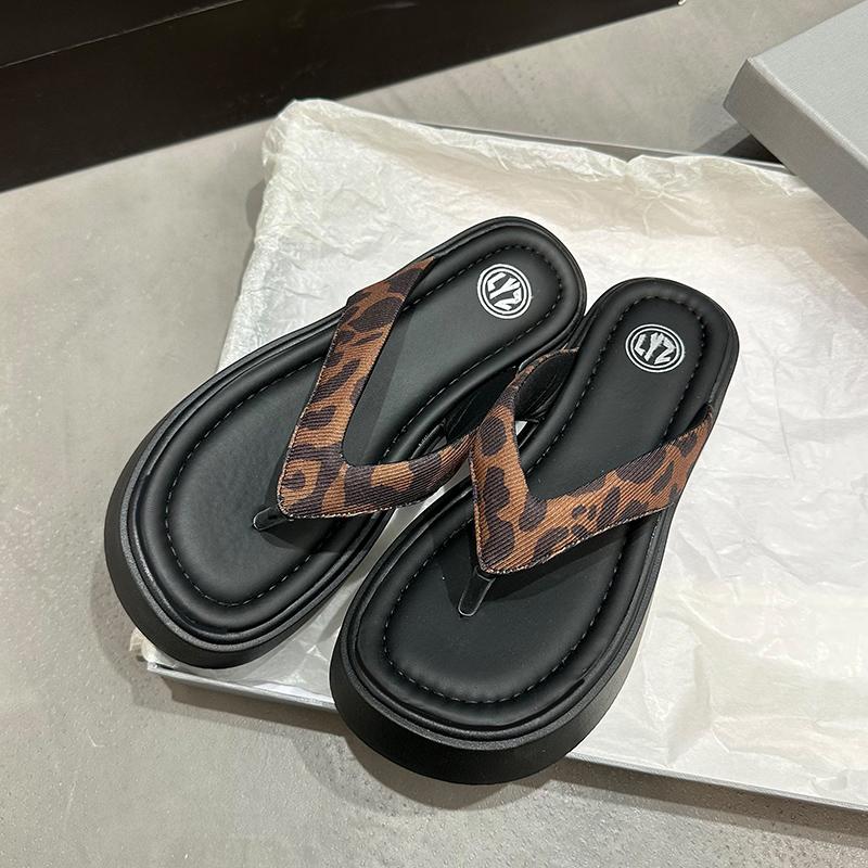 Fashion Female Shoes Rubber Flip Flops House Slippers Platform Slides Fashion 2025 Hawaiian Summer Soft Luxury Casual Leisure Rubber Fli