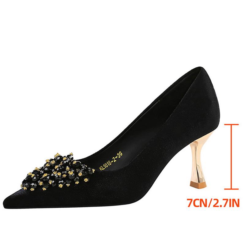 Fashion New Beaded metal flower Women Pumps Luxury banquet shoes Women 7 cm heels Stiletto Suede kitten high heels Female party shoes