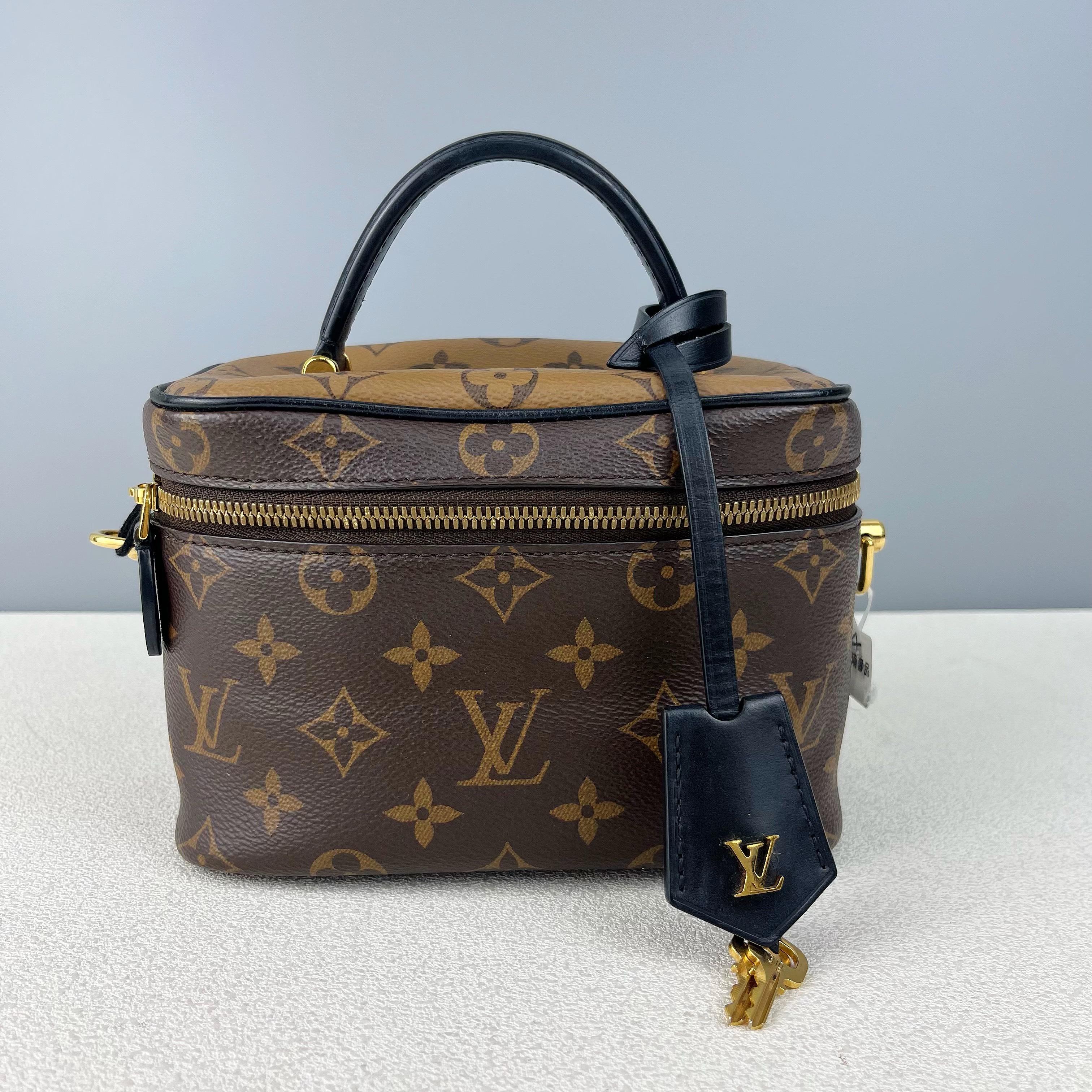 [Pre-Owned] Vanity Portable Monogram Makeup Bag - Excellent #OIZDRQ ONE SIZE