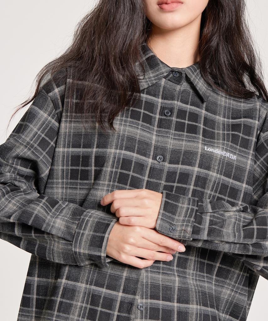 Leondeondada Lettering Embroidered Vintage Loose-Fit Check Shirt, Black