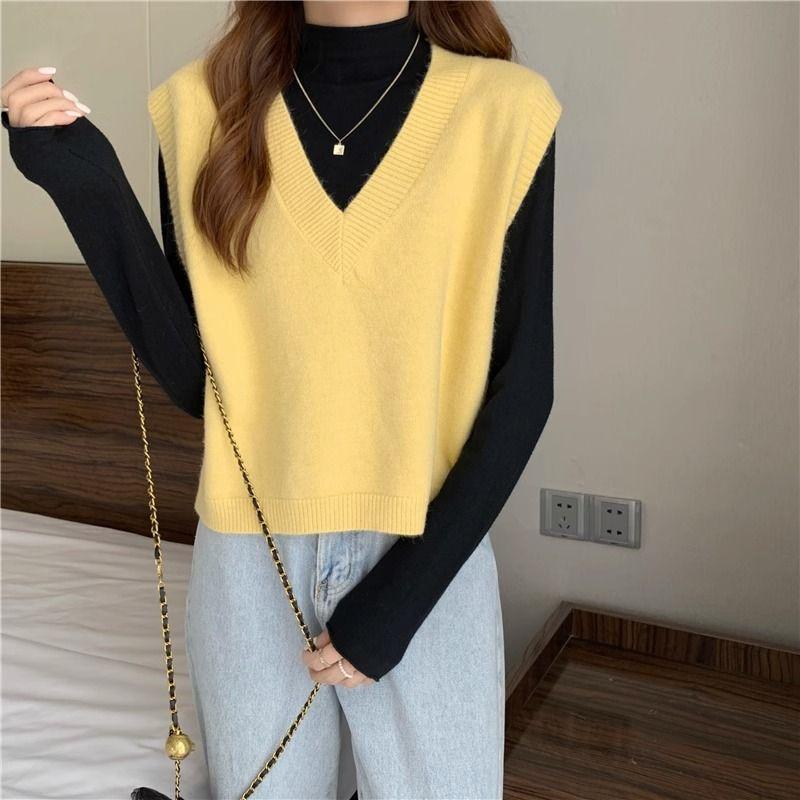 Women Sweater Vest Solid Vintage Casual Spring V-Neck Design Sleeveless Vest Elegant Waistcoats