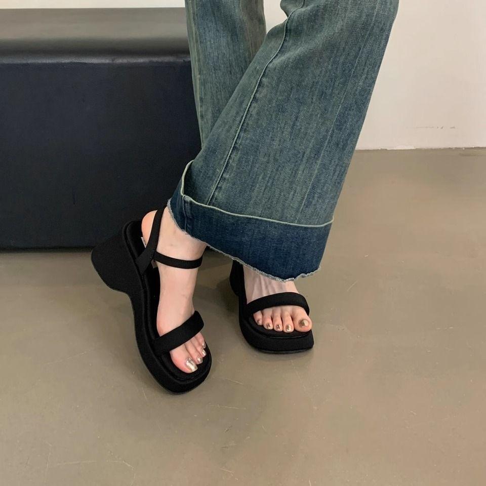 Korejská verze všestranných jednoslovných bot na vysokém podpatku, cool pantofle k sukni, dámská obuv, letní platformové francouzské sandály, dámská obuv