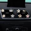 Couronne de Fleurs en Métal Clip de Décoration pour Bouche d'Aération de Voiture Clip Décoratif Unique pour Bouche d'Aération de Climatisation de Voiture Design Flocon de Neige Personnages)