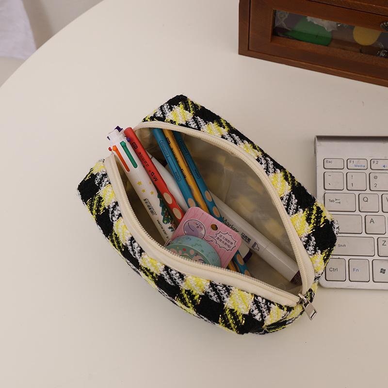 Ins Small Fresh Green Grid Love Embroidered Makeup Bag Canvas Cute Cosmetics Organizer Travel Wash Bag Student Stationery Pouch