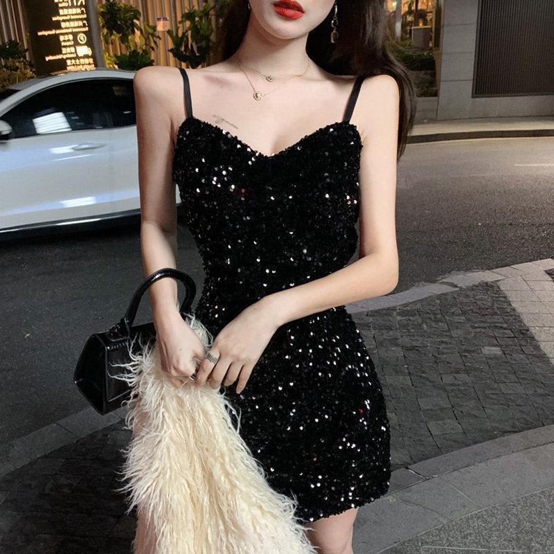 Sequin Camisole Dress with Coat - Women's Autumn/Winter Hip-Wrapping Black Evening Dress