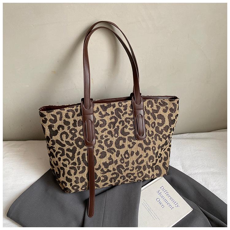 

Большая сумка женская сумка новая вместительная сумка-тоут для поездок на работу сумка через плечо с леопардовым принтом высококлассная сумка под мышкой модный и универсальный тренд